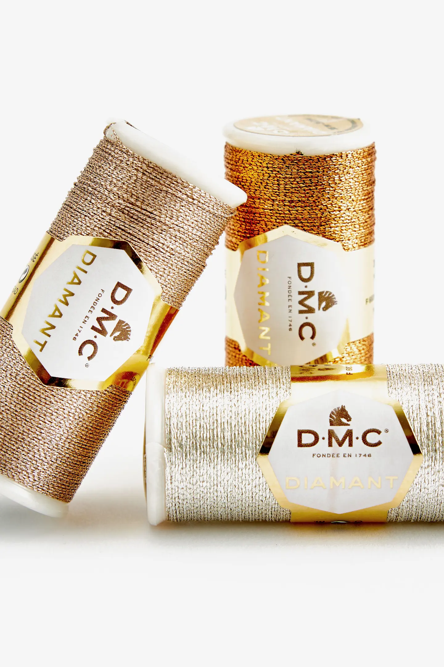 DMC DIAMANT METALICKÁ NIT